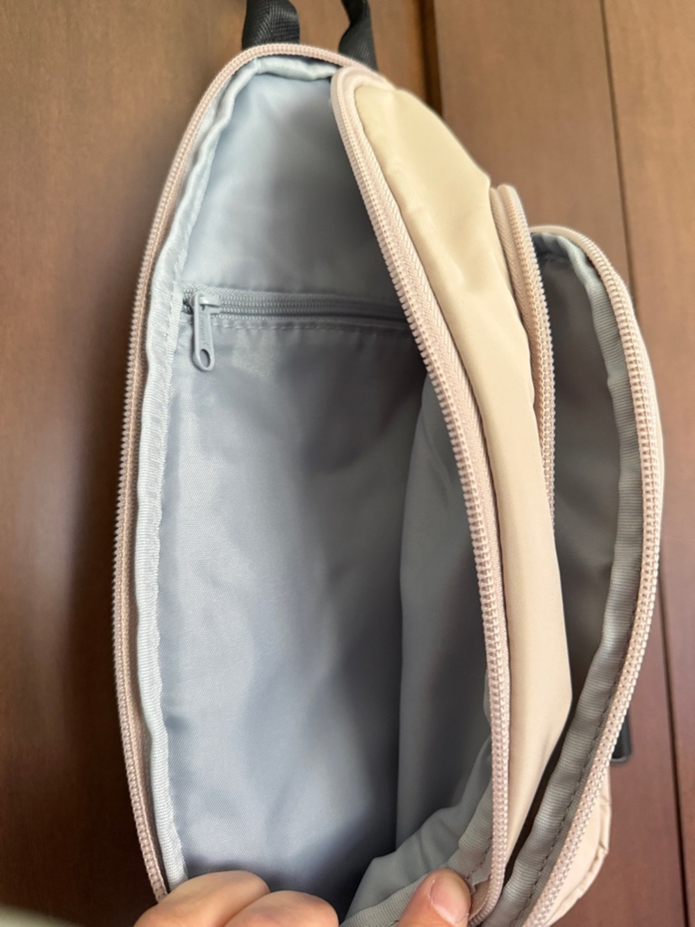 Puma Sling Backpack/Purse - Picture 7 of 7